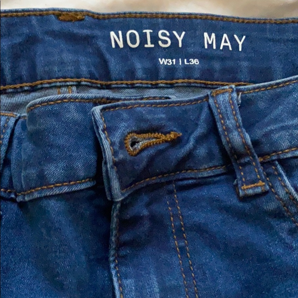 Jeans - Picture 2 of 3